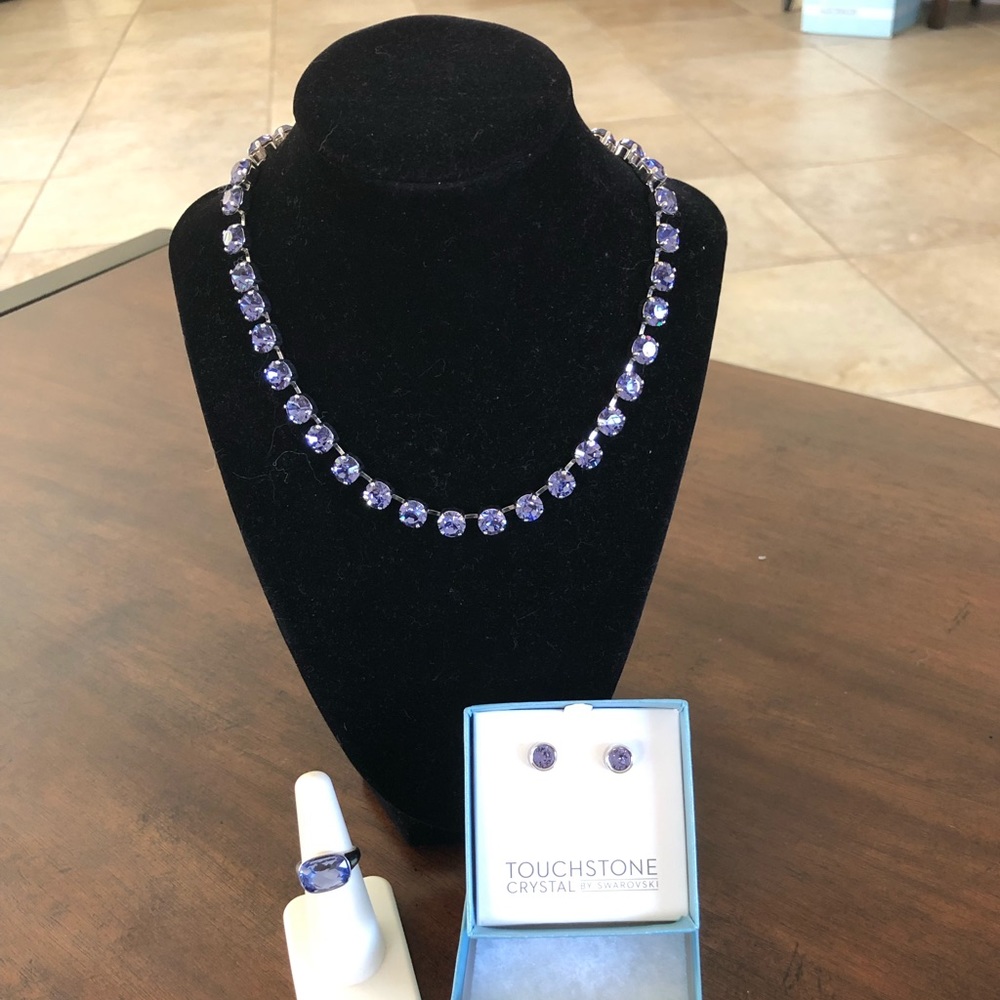 Swarovski: Tanzanite set -necklace, ring, earrings